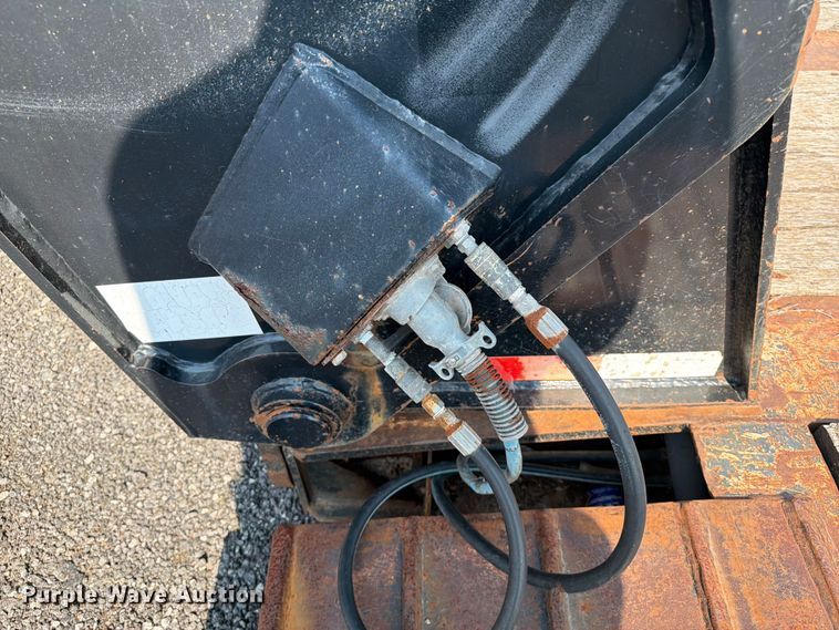image for item FI0330 2009 Trail King lowboy equipment trailer