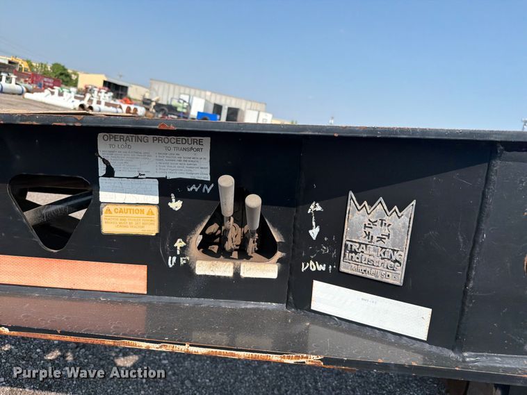 image for item FI0330 2009 Trail King lowboy equipment trailer
