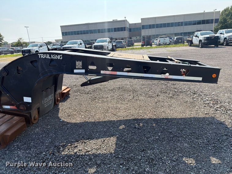 image for item FI0330 2009 Trail King lowboy equipment trailer