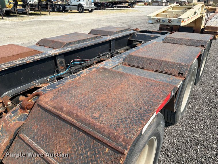 image for item FI0330 2009 Trail King lowboy equipment trailer