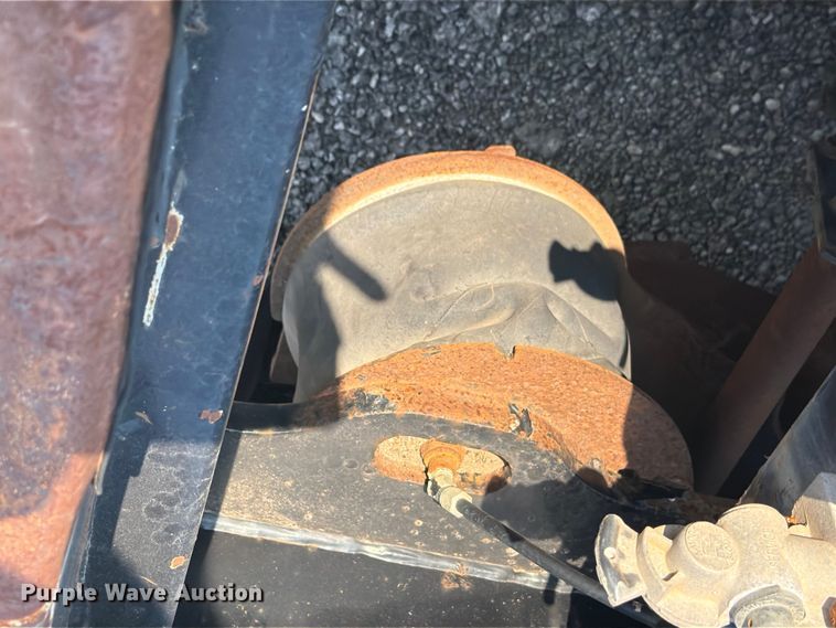 image for item FI0330 2009 Trail King lowboy equipment trailer