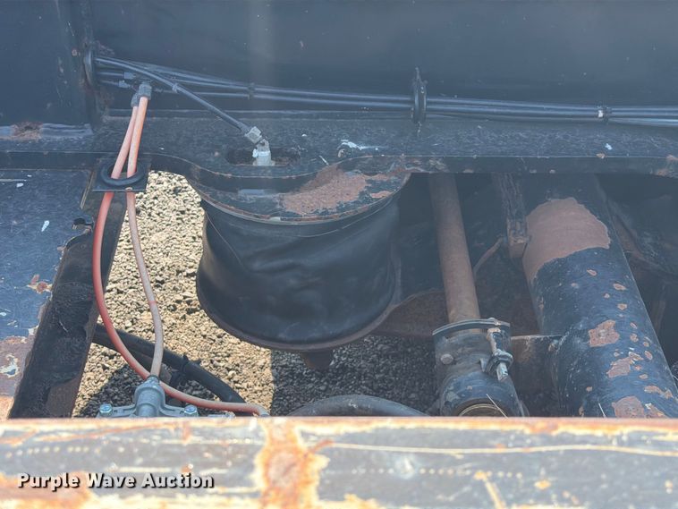 image for item FI0330 2009 Trail King lowboy equipment trailer