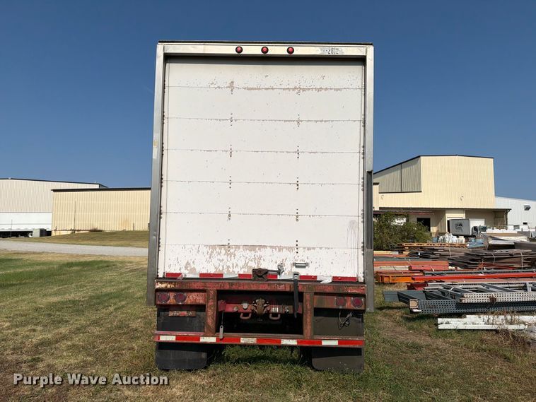 image for item FI0340 1997 Road Systems CF28102 dry van trailer
