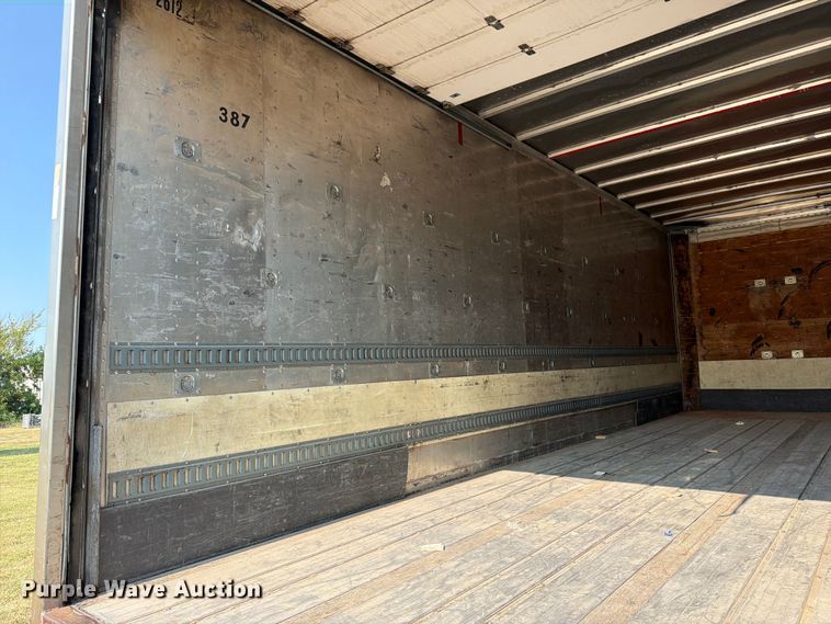 image for item FI0340 1997 Road Systems CF28102 dry van trailer