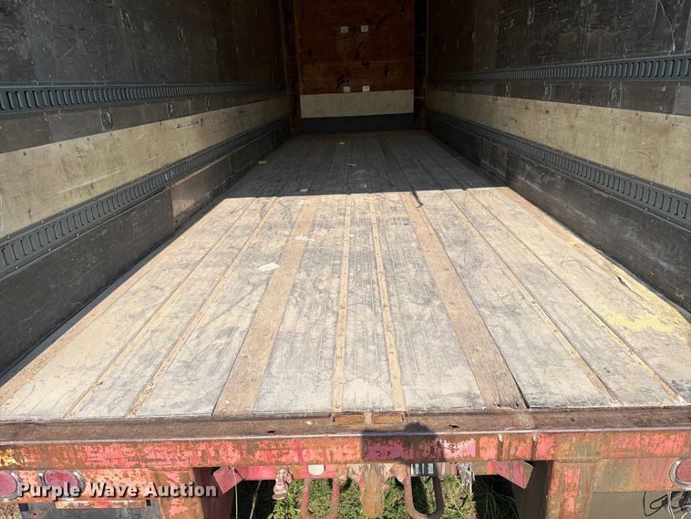 image for item FI0340 1997 Road Systems CF28102 dry van trailer
