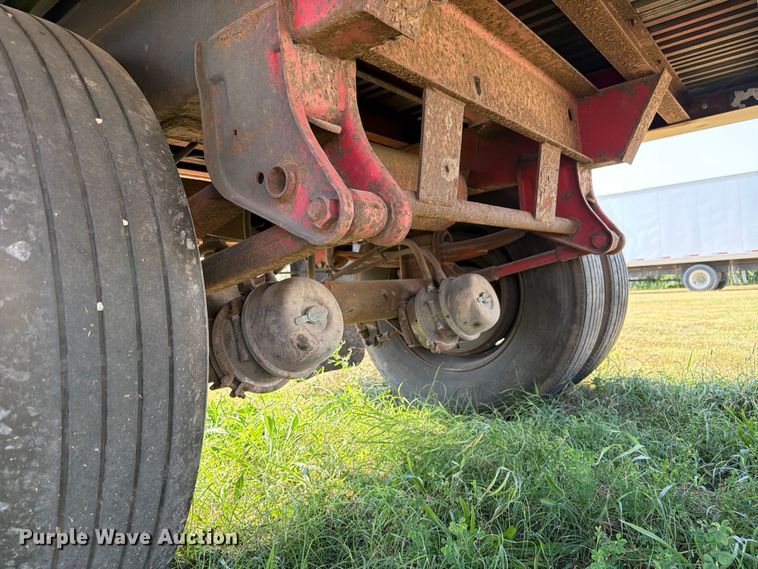 image for item FI0340 1997 Road Systems CF28102 dry van trailer
