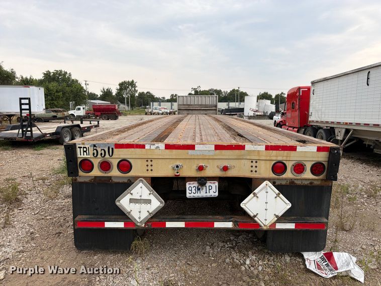 image for item FK3301 2007 Fontaine 1FTW-7-8048WSAWK flatbed trailer