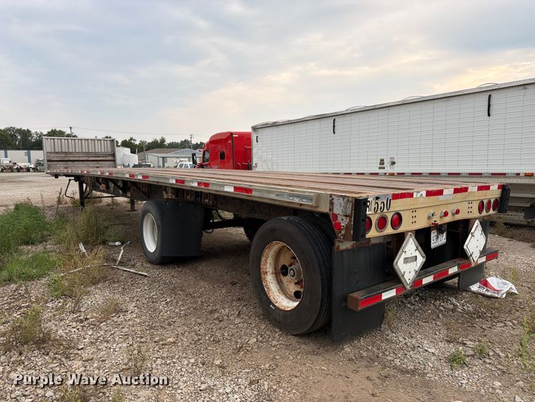 image for item FK3301 2007 Fontaine 1FTW-7-8048WSAWK flatbed trailer