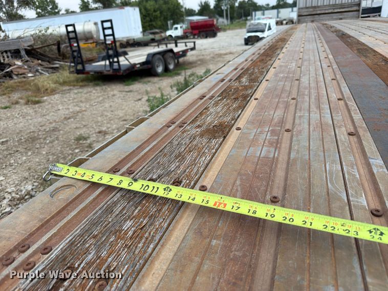 image for item FK3301 2007 Fontaine 1FTW-7-8048WSAWK flatbed trailer
