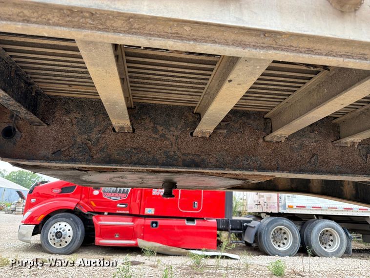 image for item FK3301 2007 Fontaine 1FTW-7-8048WSAWK flatbed trailer