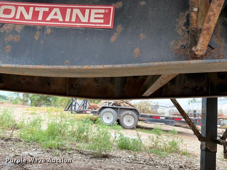 image for item FK3301 2007 Fontaine 1FTW-7-8048WSAWK flatbed trailer