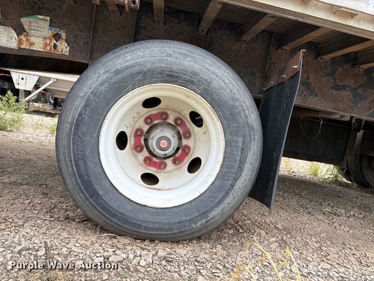 image for item FK3301 2007 Fontaine 1FTW-7-8048WSAWK flatbed trailer