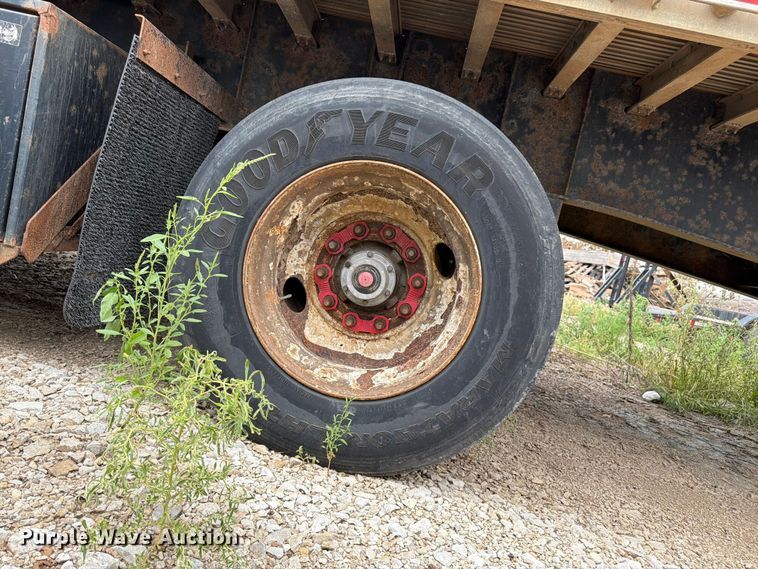 image for item FK3301 2007 Fontaine 1FTW-7-8048WSAWK flatbed trailer