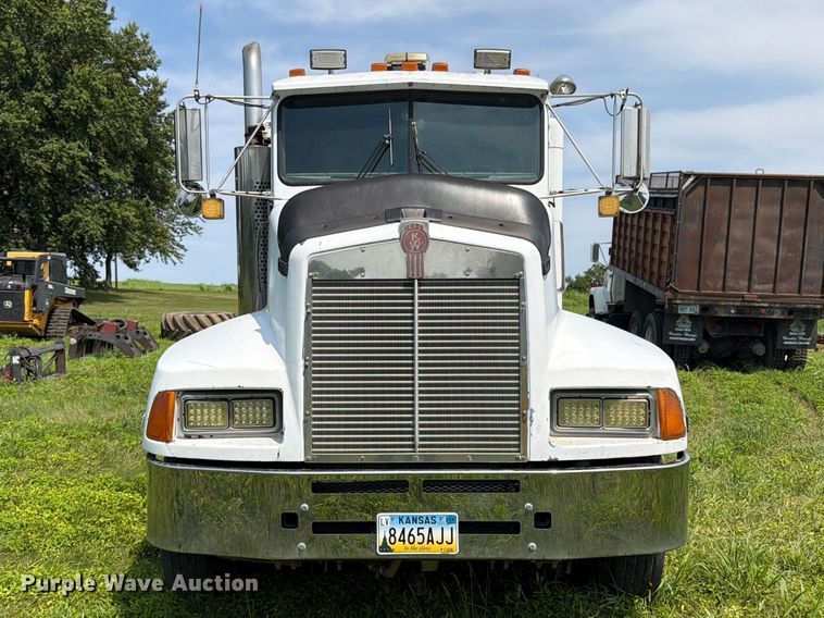 image for item FK3318 1986 Kenworth T600 