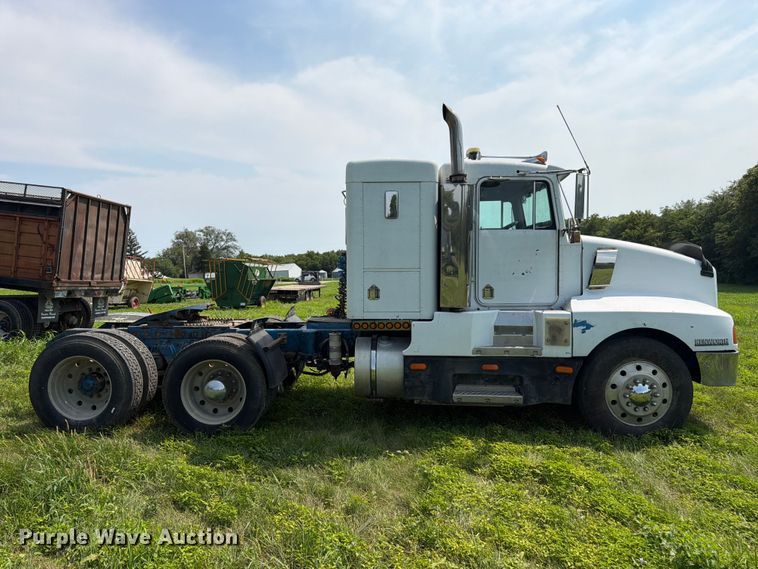 image for item FK3318 1986 Kenworth T600 
