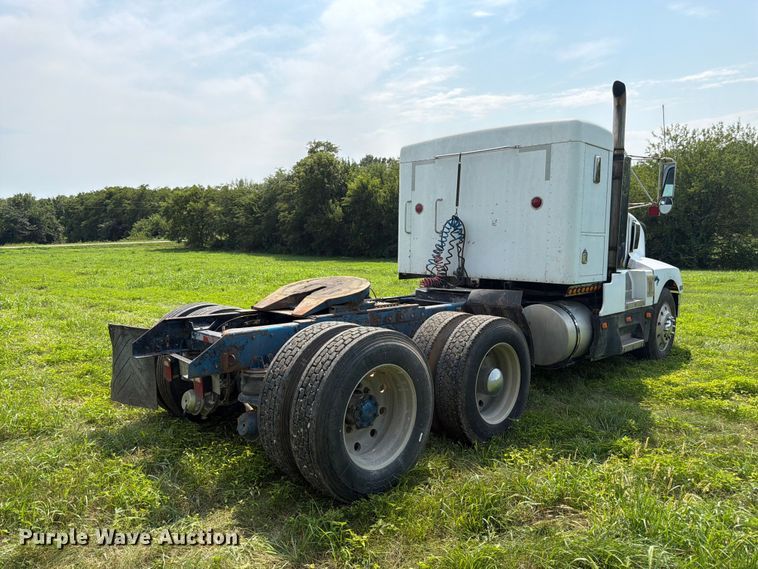 image for item FK3318 1986 Kenworth T600 