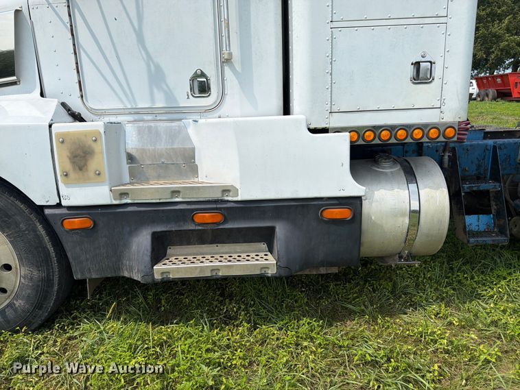 image for item FK3318 1986 Kenworth T600 