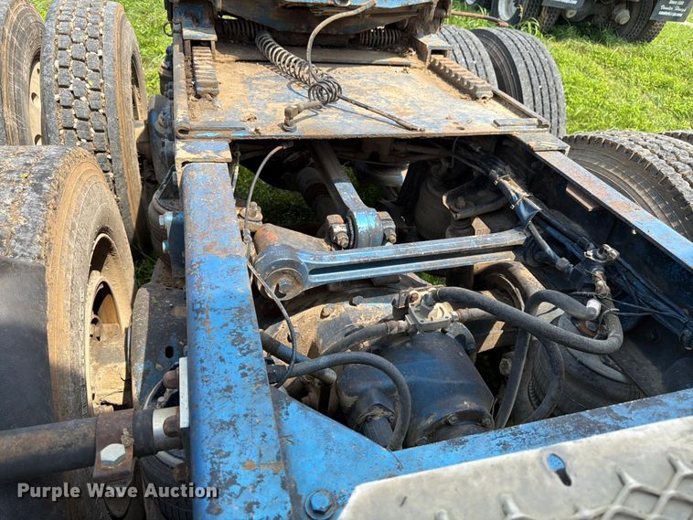 image for item FK3318 1986 Kenworth T600 