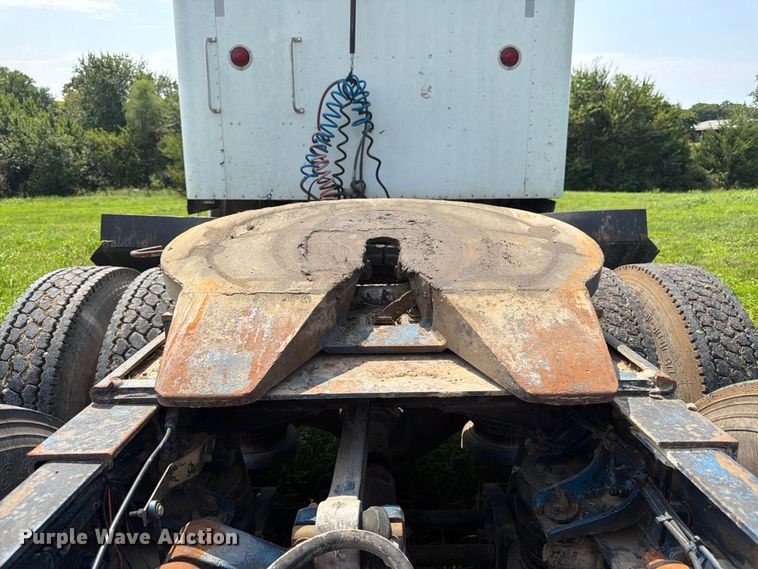 image for item FK3318 1986 Kenworth T600 