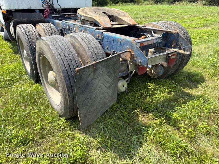 image for item FK3318 1986 Kenworth T600 