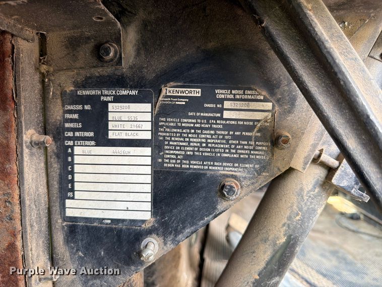 image for item FK3318 1986 Kenworth T600 