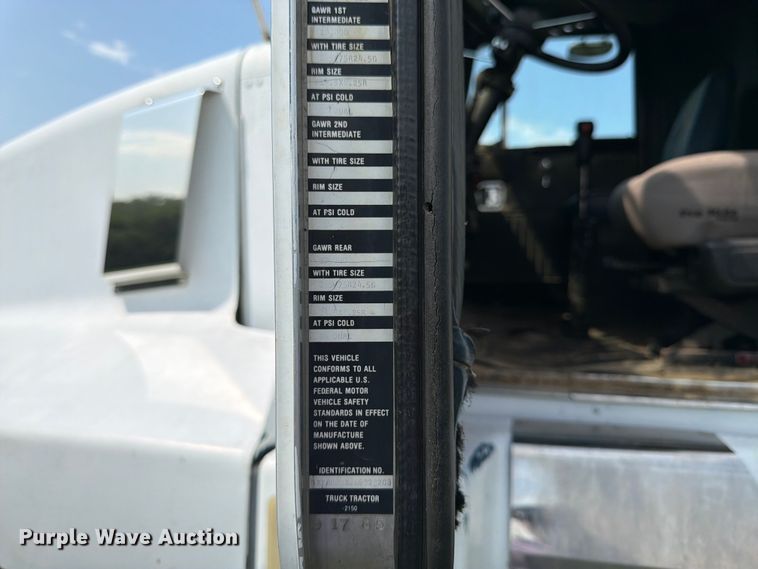 image for item FK3318 1986 Kenworth T600 