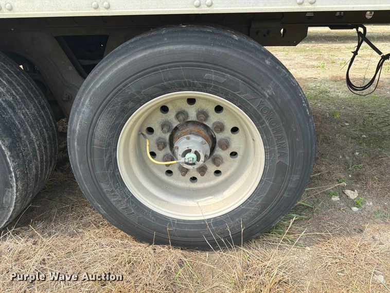 image for item FK3551 2013 Utility Trailer Manufacturer 3000R refrigerated van trailer