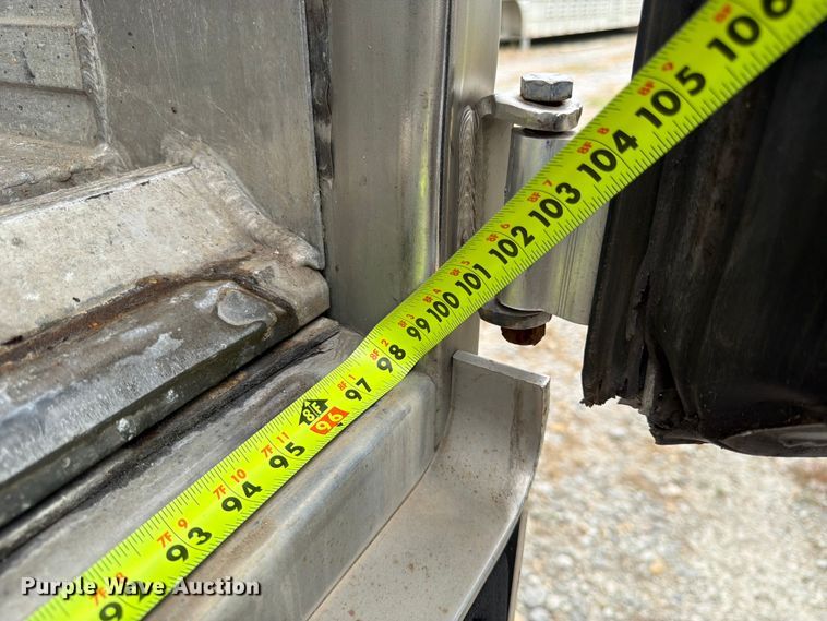 image for item FK3552 2013 Utility Trailer Manufacturer 3000R refrigerated van trailer