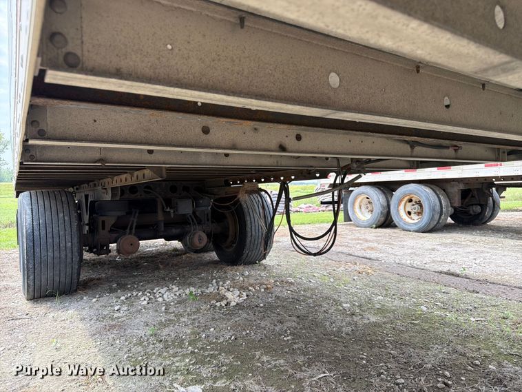 image for item FK3553 2013 Utility Trailer Manufacturer 3000R refrigerated van trailer