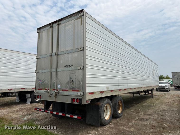 image for item FK3555 2005 Utility Trailer Manufacturer 3000R refrigerated van trailer