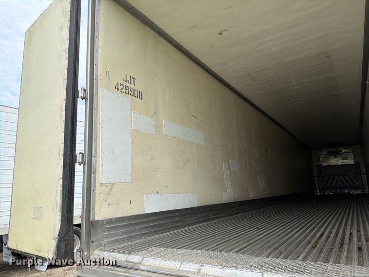 image for item FK3555 2005 Utility Trailer Manufacturer 3000R refrigerated van trailer