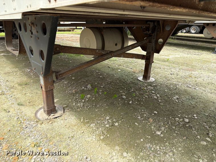image for item FK3555 2005 Utility Trailer Manufacturer 3000R refrigerated van trailer