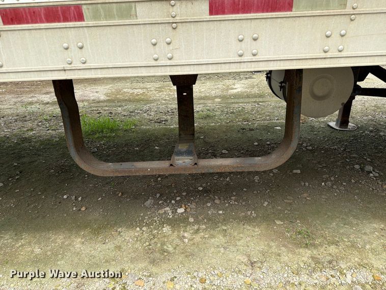 image for item FK3555 2005 Utility Trailer Manufacturer 3000R refrigerated van trailer