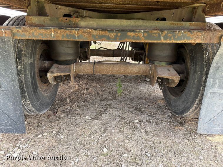 image for item FK3555 2005 Utility Trailer Manufacturer 3000R refrigerated van trailer