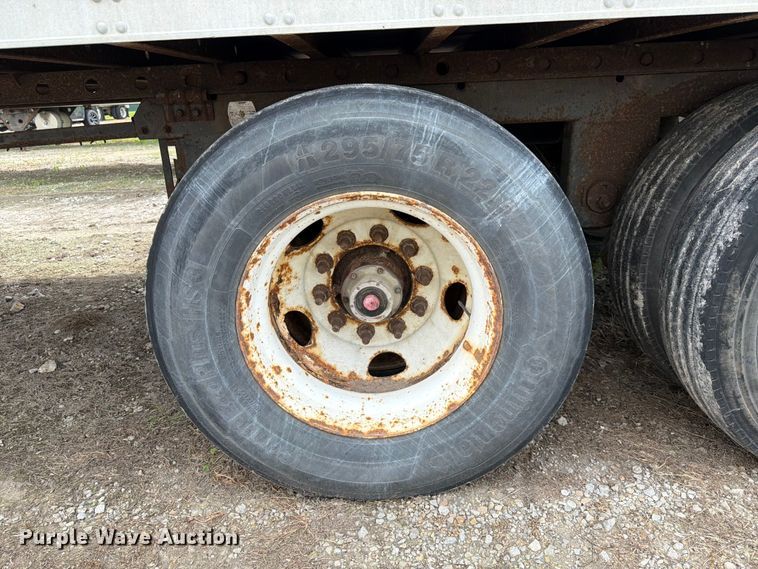 image for item FK3555 2005 Utility Trailer Manufacturer 3000R refrigerated van trailer