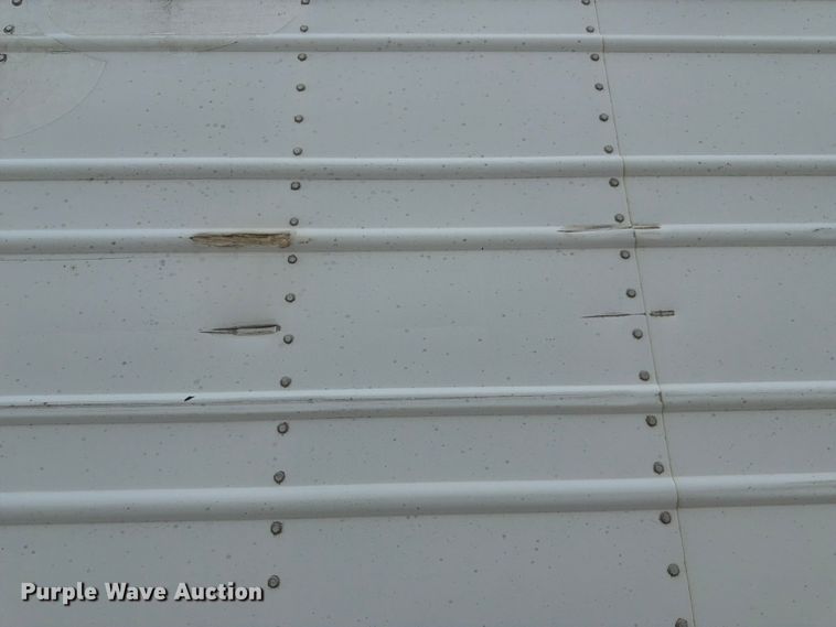 image for item FK3556 2005 Utility Trailer Manufacturer 3000R refrigerated van trailer