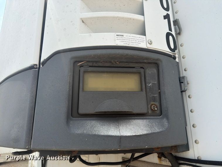 image for item FK3556 2005 Utility Trailer Manufacturer 3000R refrigerated van trailer