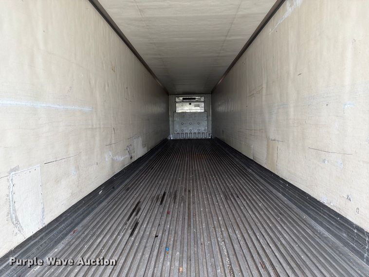 image for item FK3556 2005 Utility Trailer Manufacturer 3000R refrigerated van trailer