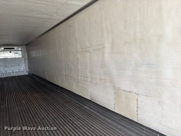 image for item FK3556 2005 Utility Trailer Manufacturer 3000R refrigerated van trailer
