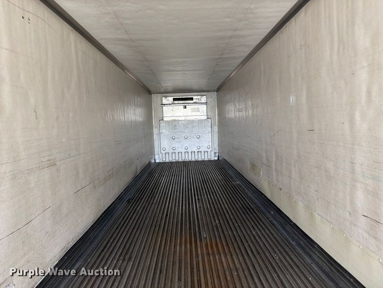 image for item FK3556 2005 Utility Trailer Manufacturer 3000R refrigerated van trailer