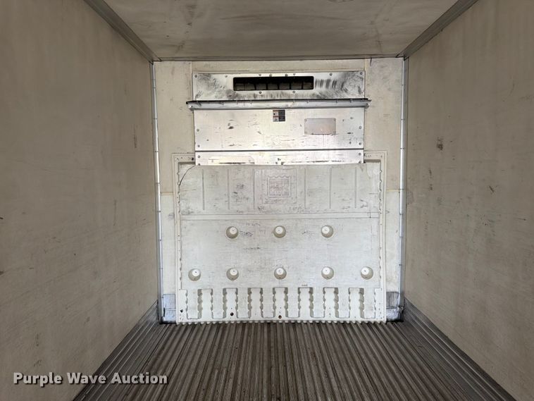 image for item FK3556 2005 Utility Trailer Manufacturer 3000R refrigerated van trailer