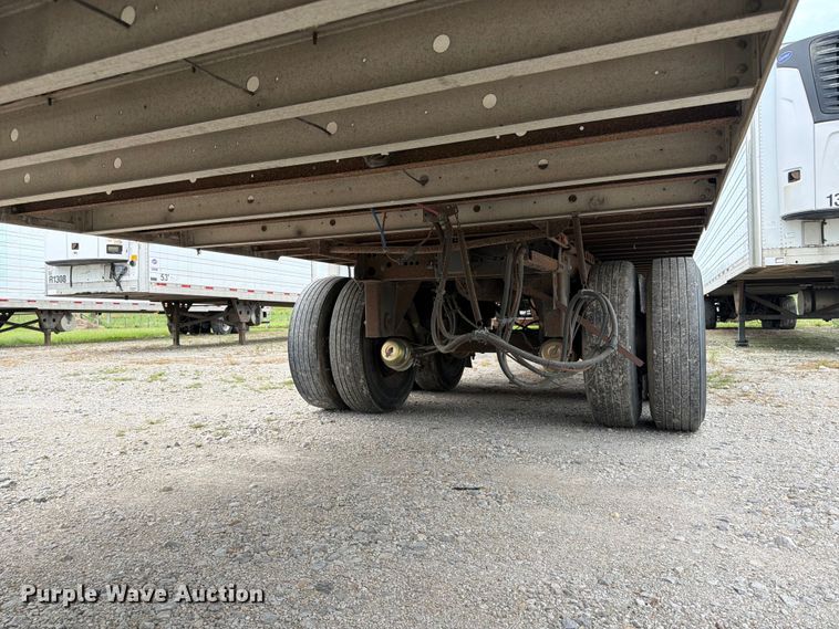 image for item FK3556 2005 Utility Trailer Manufacturer 3000R refrigerated van trailer