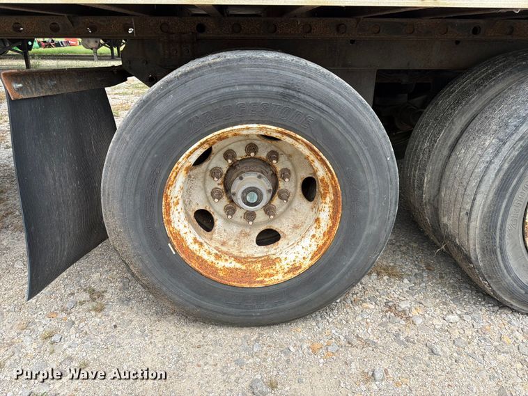 image for item FK3556 2005 Utility Trailer Manufacturer 3000R refrigerated van trailer