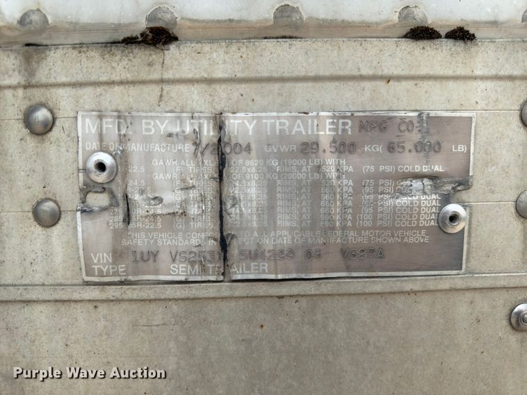 image for item FK3556 2005 Utility Trailer Manufacturer 3000R refrigerated van trailer
