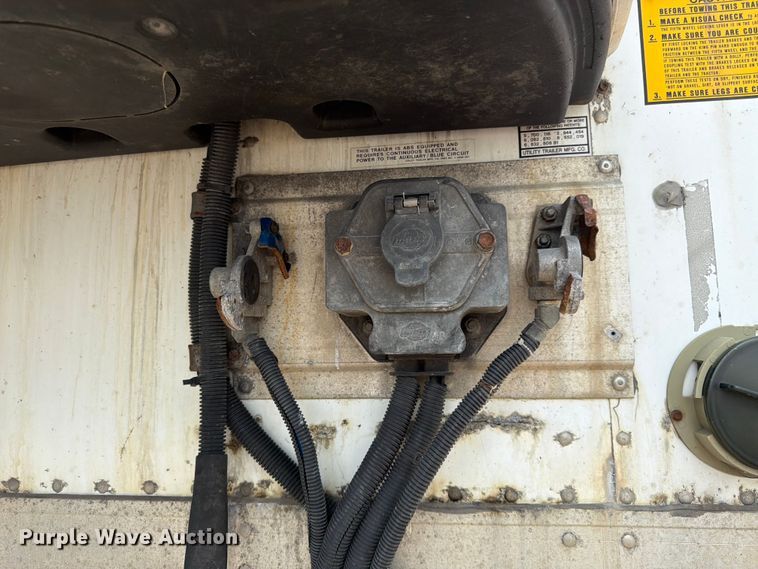 image for item FK3557 2013 Utility Trailer Manufacturer 3000R refrigerated van trailer