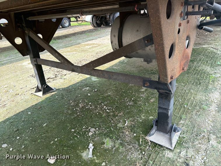 image for item FK3557 2013 Utility Trailer Manufacturer 3000R refrigerated van trailer