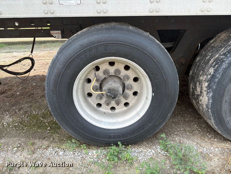 image for item FK3557 2013 Utility Trailer Manufacturer 3000R refrigerated van trailer