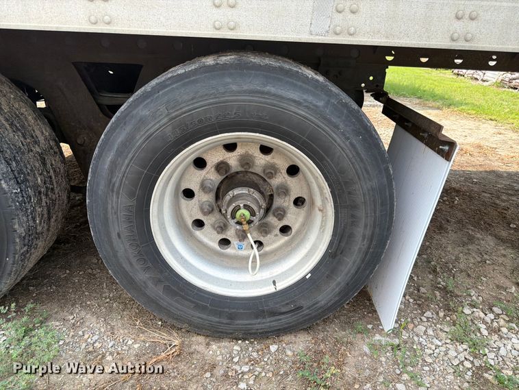 image for item FK3557 2013 Utility Trailer Manufacturer 3000R refrigerated van trailer