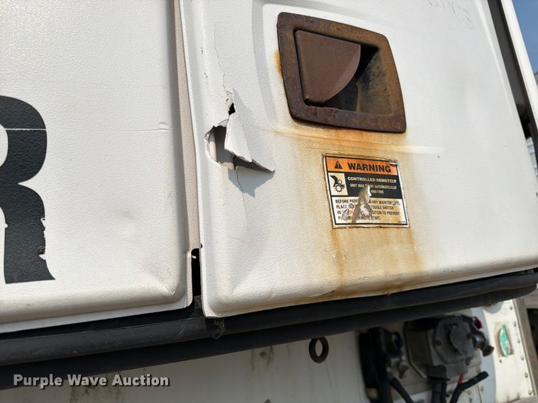 image for item FK3559 2013 Utility Trailer Manufacturer 3000R refrigerated van trailer