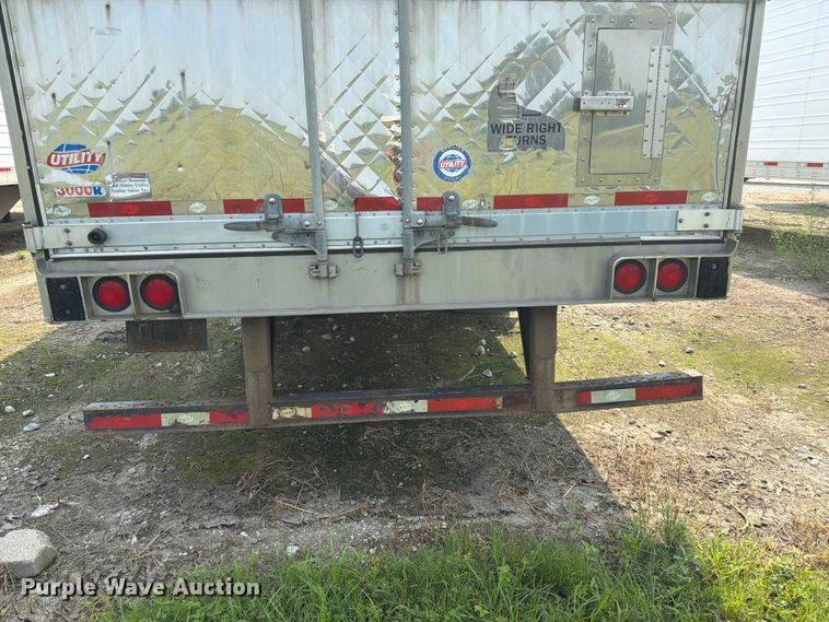 image for item FK3559 2013 Utility Trailer Manufacturer 3000R refrigerated van trailer
